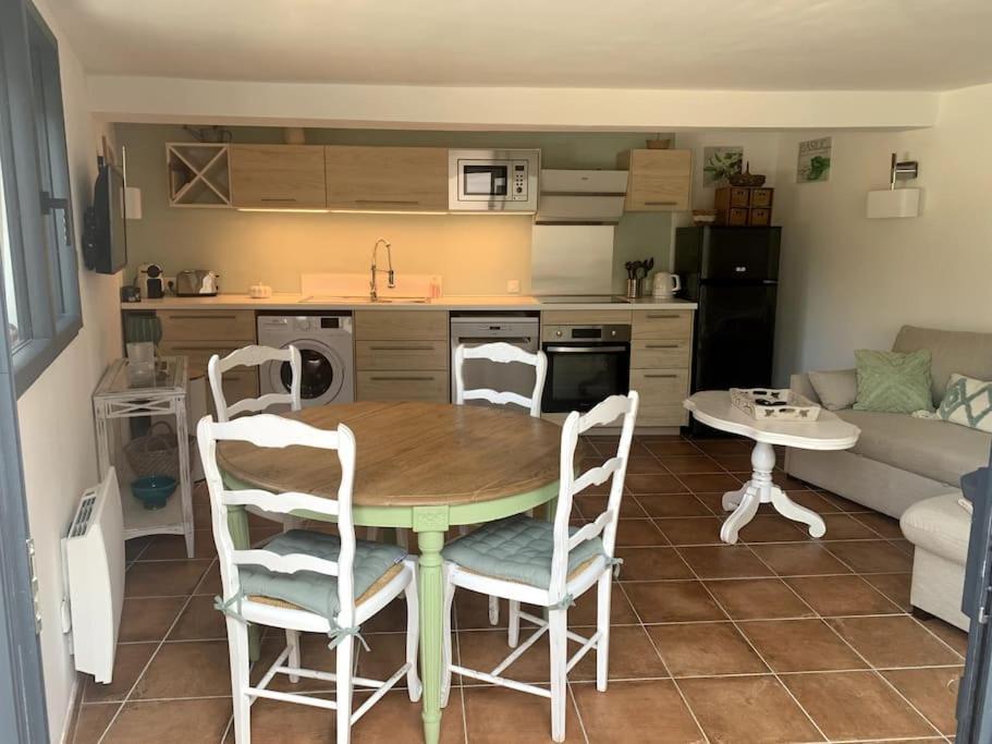 Appartement Bas De Maison Lavilledieu  Kültér fotó